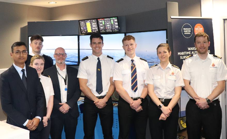 Inmarsat Maritime donates GMDSS simulator to Warsash Maritime School